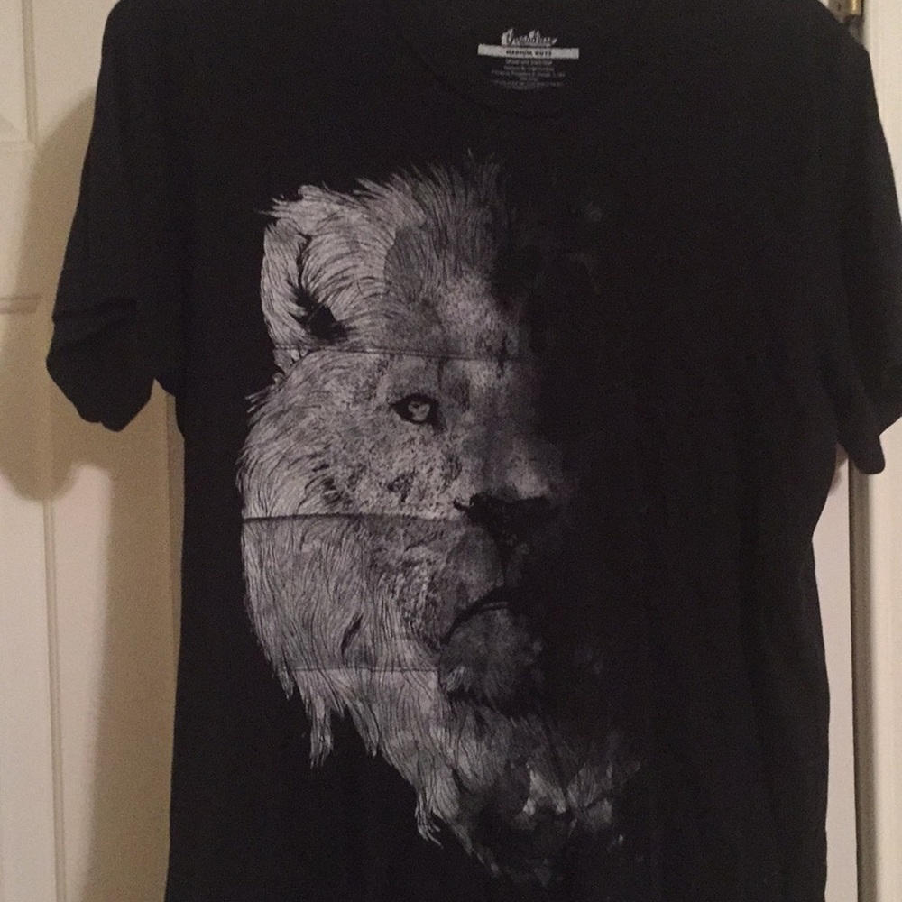 Black short sleeve top